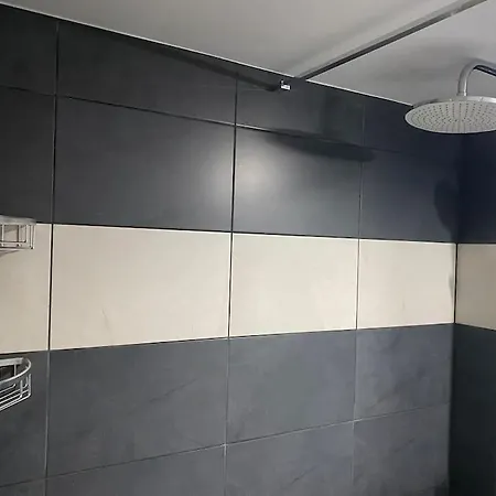 Appartamento Cozy New Near The Atene